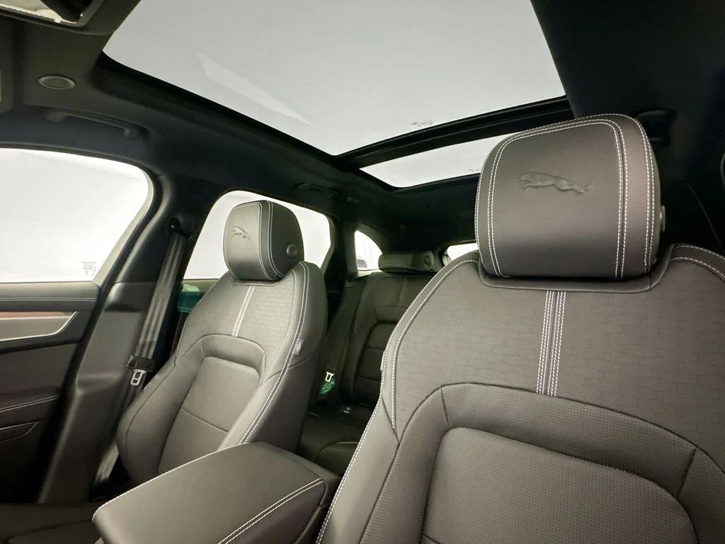 2026 Jaguar F-Pace R-Dynamic S - Photo 22
