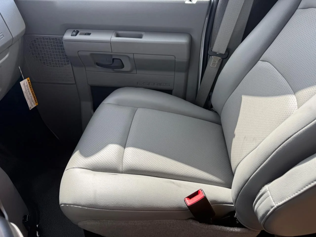 New 2026 Oxford White Ford E-450 DRW image 18