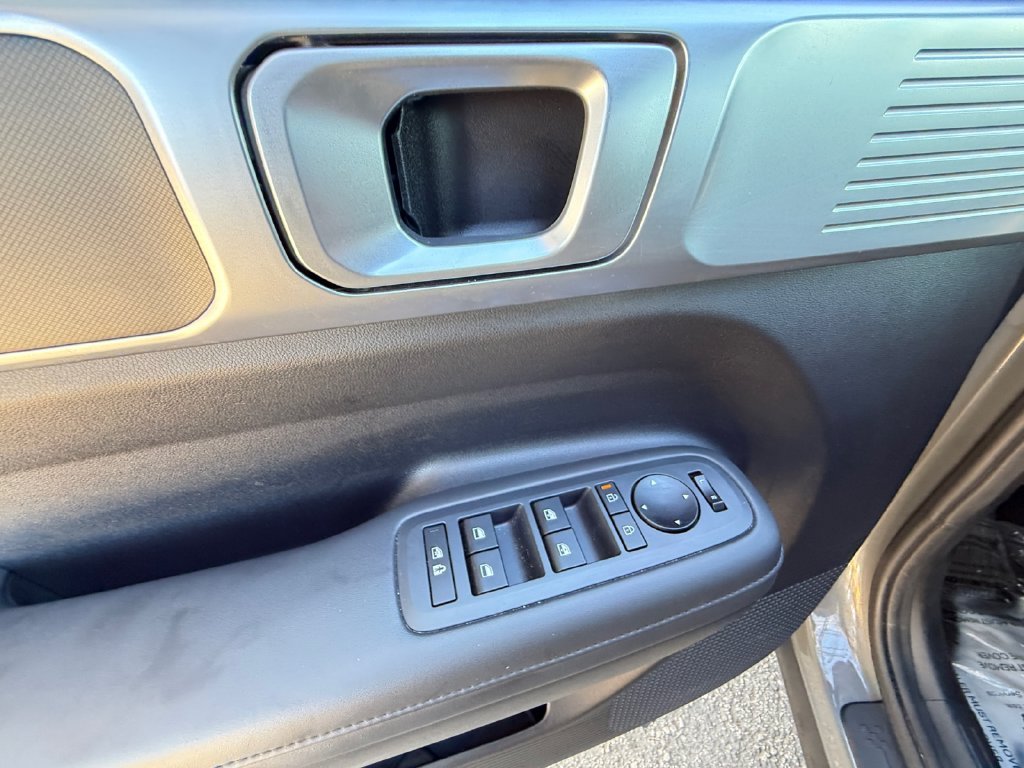 Used 2026 Gray Hyundai SEL image 11
