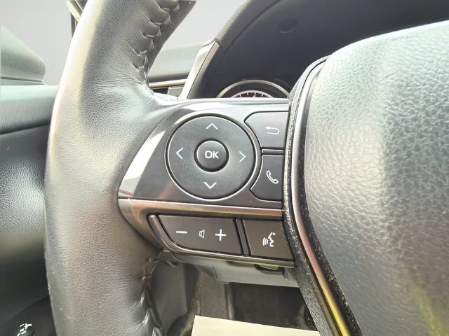 Used 2024  Toyota SE image 15
