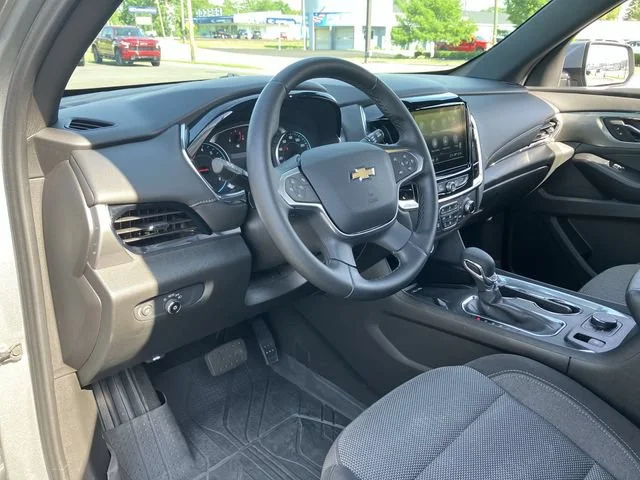 2023 Chevrolet Traverse 1LT - Photo 10