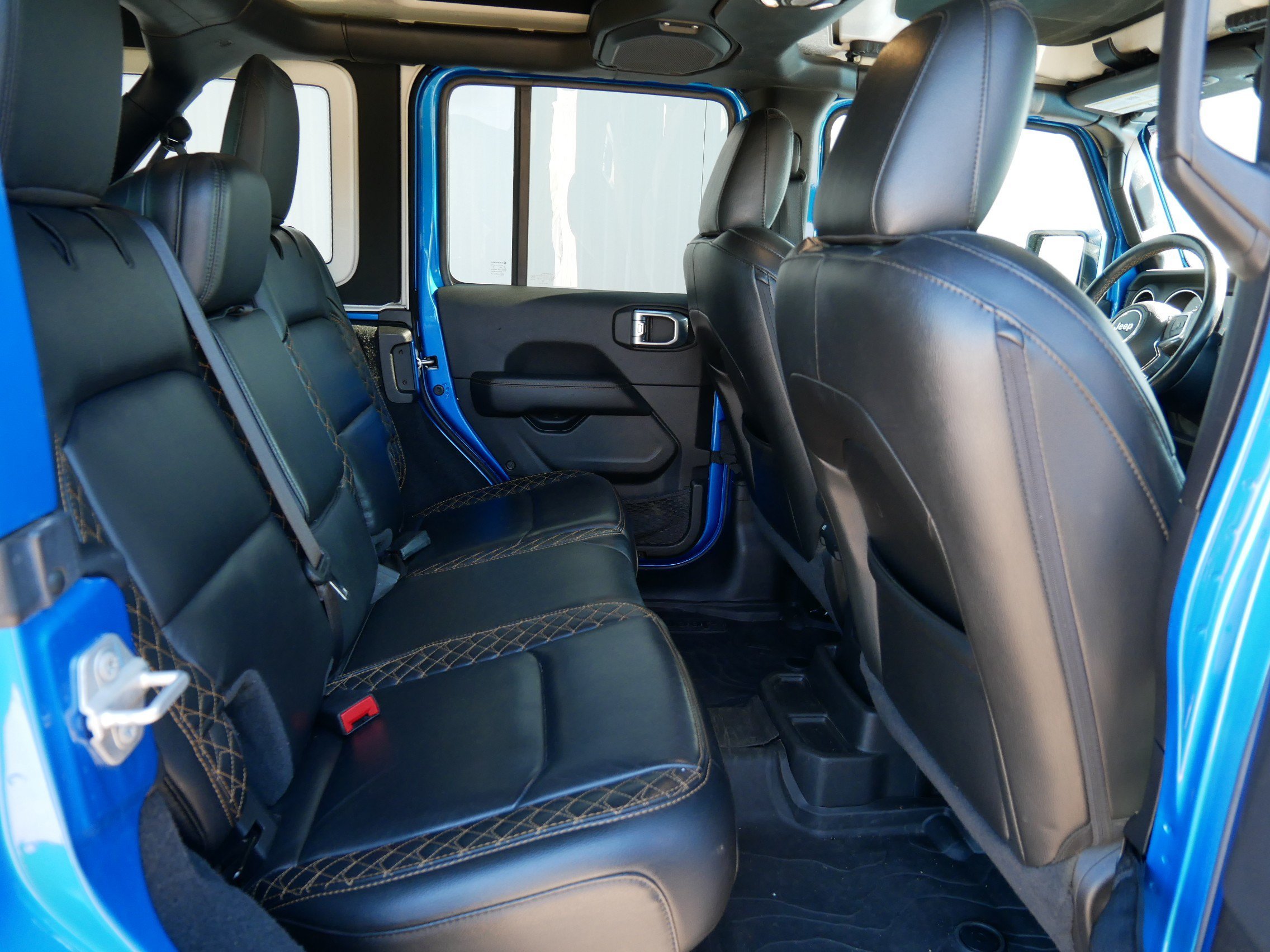 Certified Used 2022 Hydro Blue Pearlcoat Jeep Unlimited High Altitude image 13