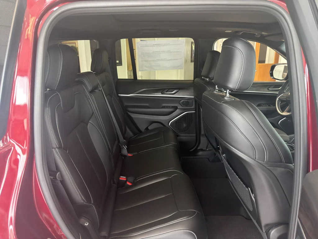 2026 Jeep Grand Cherokee Limited - Photo 12