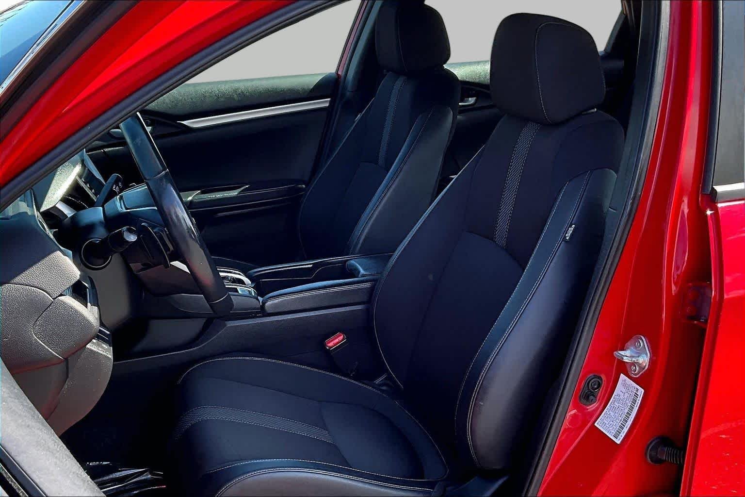 Used 2021 Rallye Red Honda Sport image 8