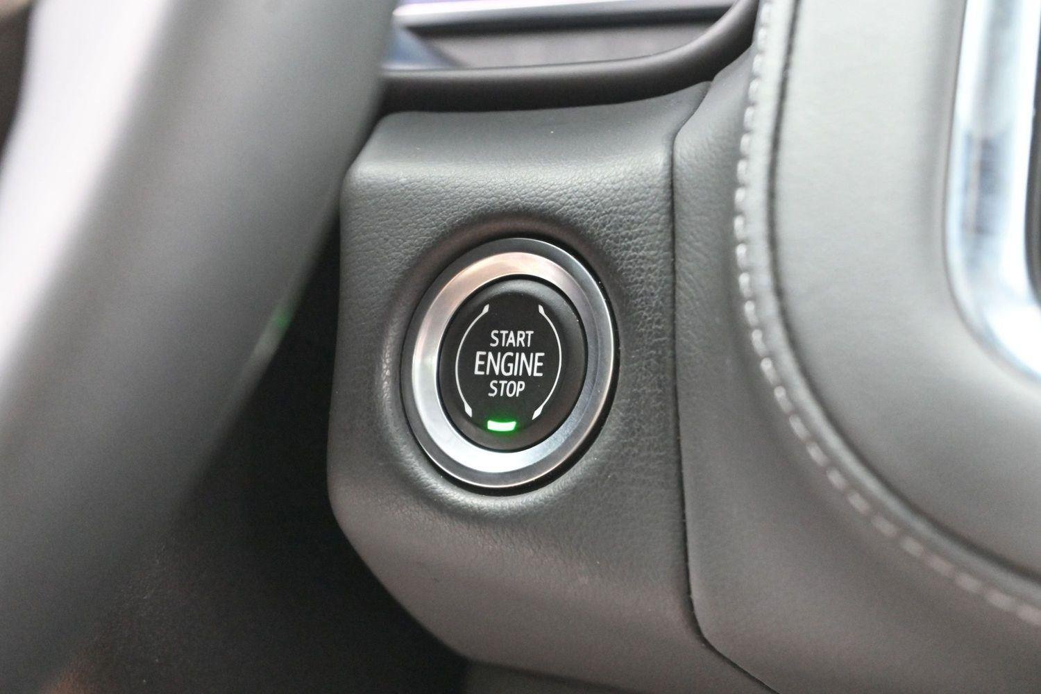 Used 2023 Black Chevrolet Z71 image 25