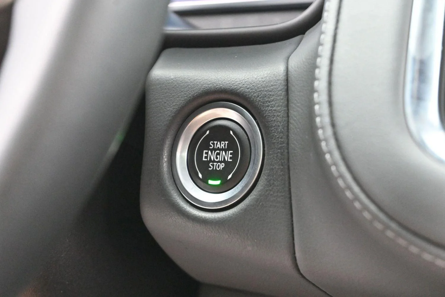 Used 2023 Black Chevrolet Z71 image 25