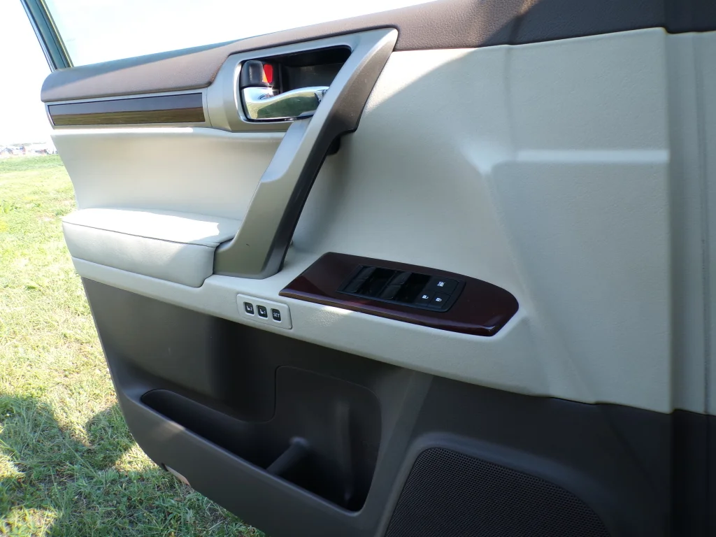 2016 Lexus GX Base - Photo 23
