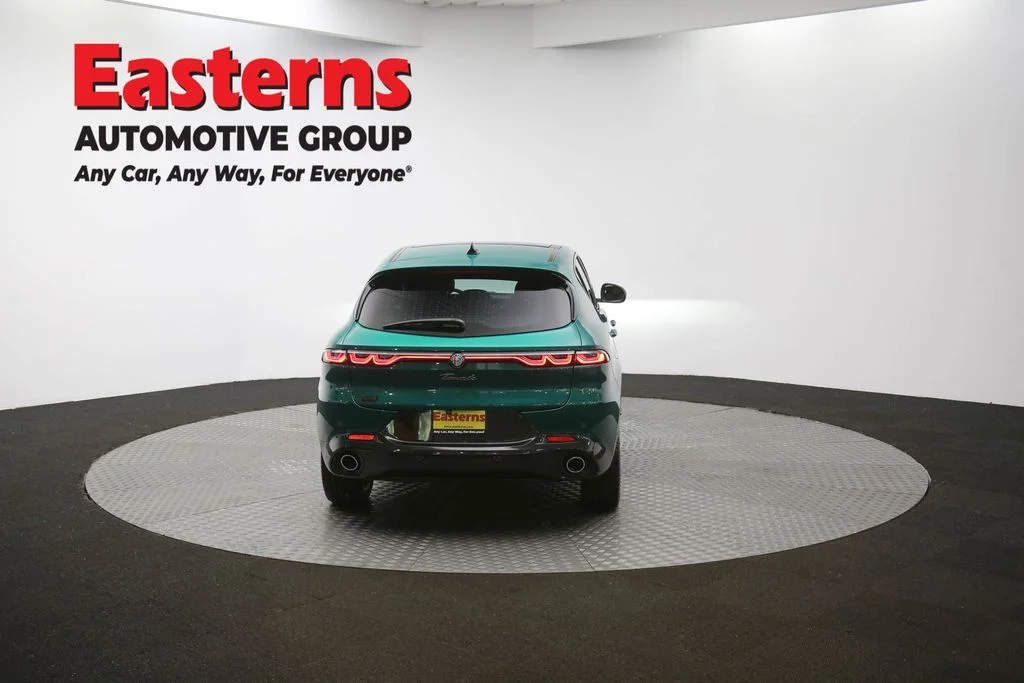 Used 2024 Green Alfa Romeo Veloce image 37