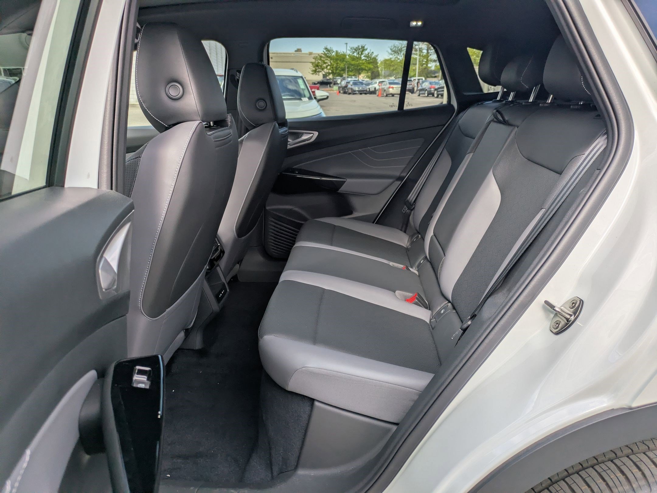 New 2026 Opal White Pearl Volkswagen Pro S image 15