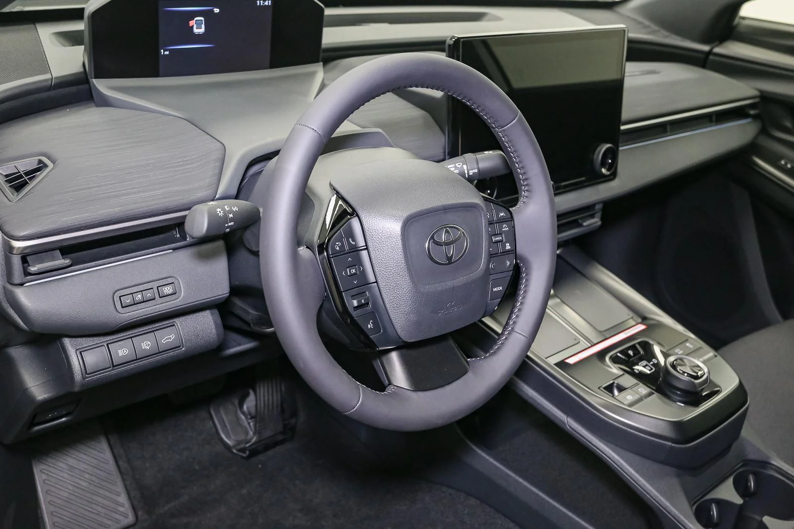 New 2026 Wind Chill Pearl Toyota SE image 17