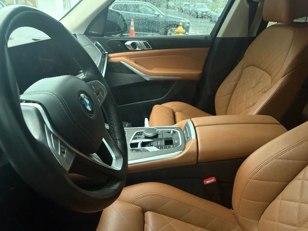 Certified Used 2023 Black Sapphire Metallic BMW xDrive40i image 8
