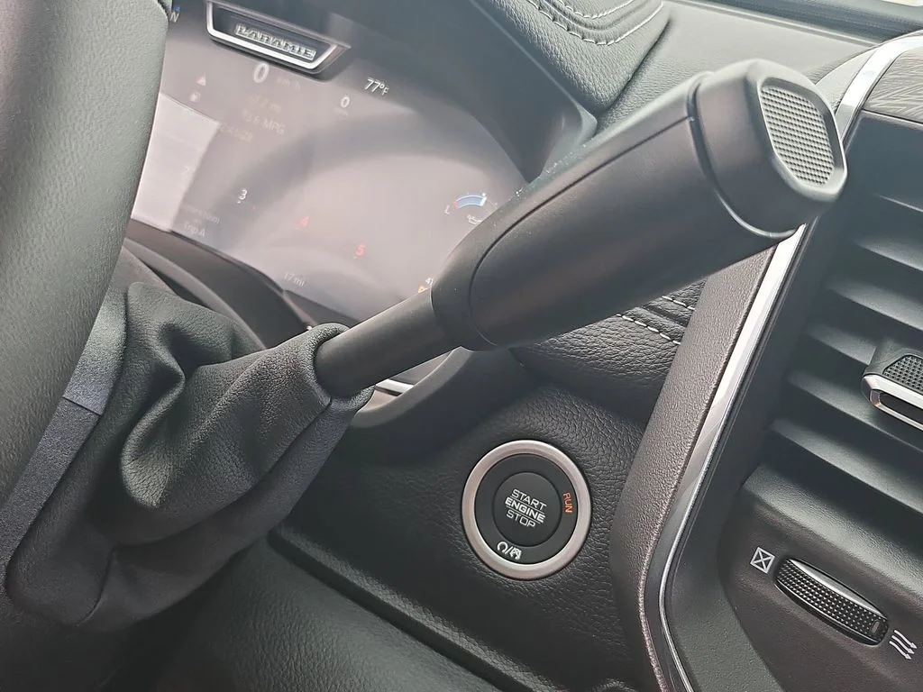 2026 RAM 3500 Laramie - Photo 42