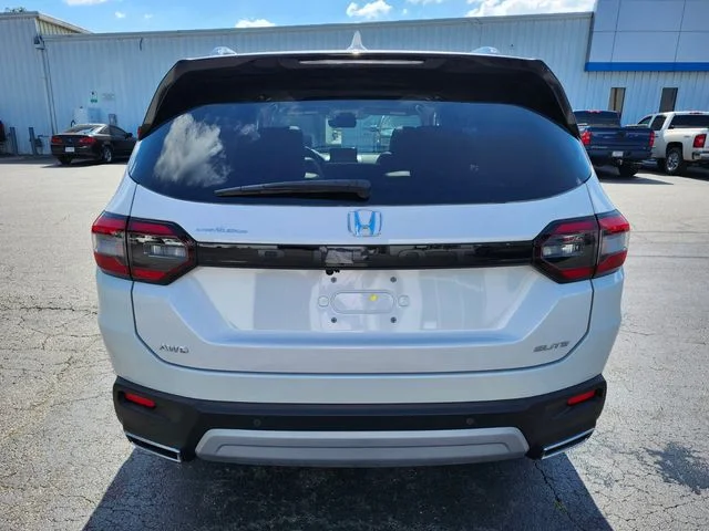 Used 2025 White Honda Elite image 7