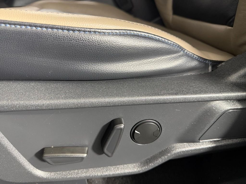 Certified Used 2024 Gray Ford Wildtrak image 24