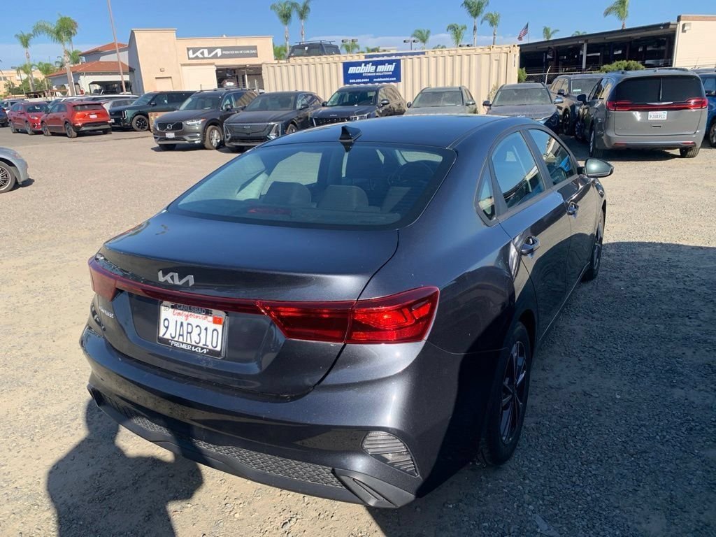 Used 2023 Gray Kia LXS image 6