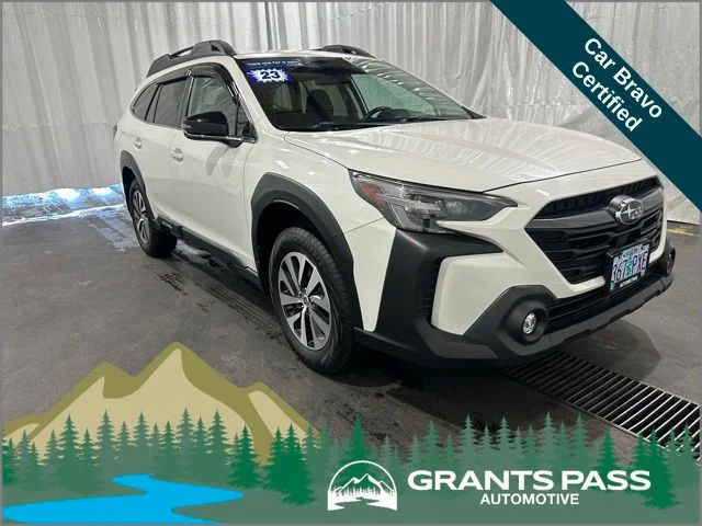 2023 Subaru Outback Premium's photo