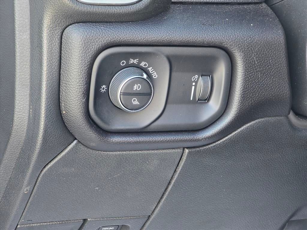 Used 2024 White Ram Big Horn image 7
