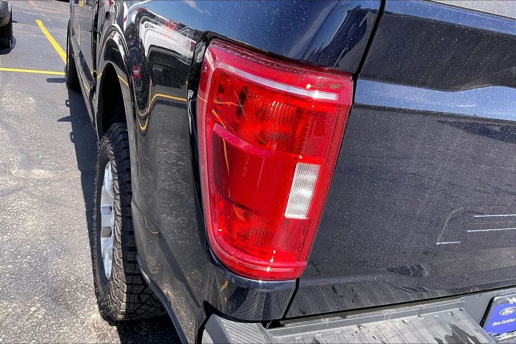 Used 2023 Blue Ford XLT image 26