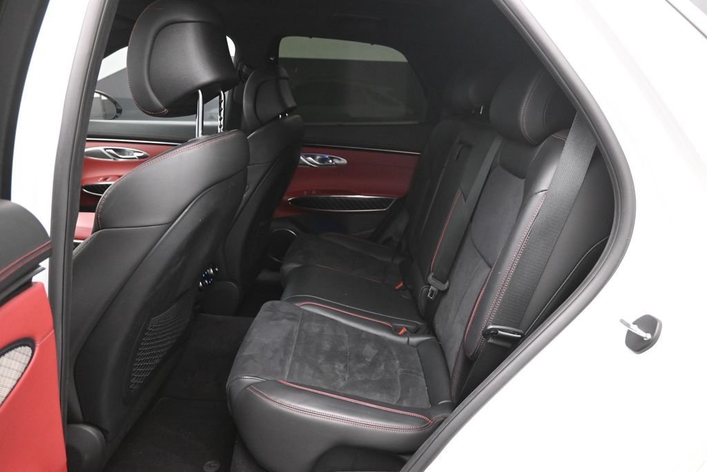 Used 2022 White Genesis 3.5T Sport Prestige image 2
