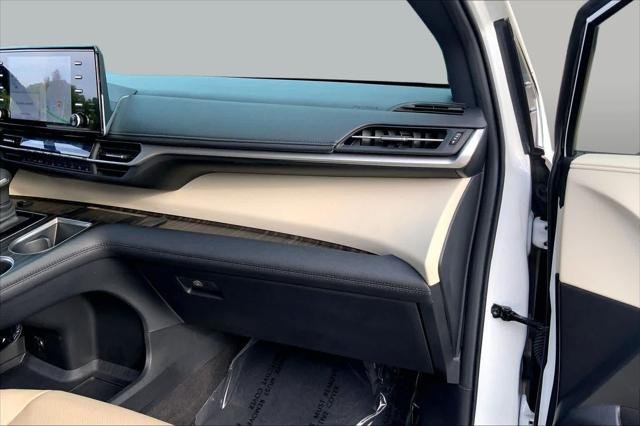 Certified Used 2024 WIND CHILL PEARL Toyota  image 19