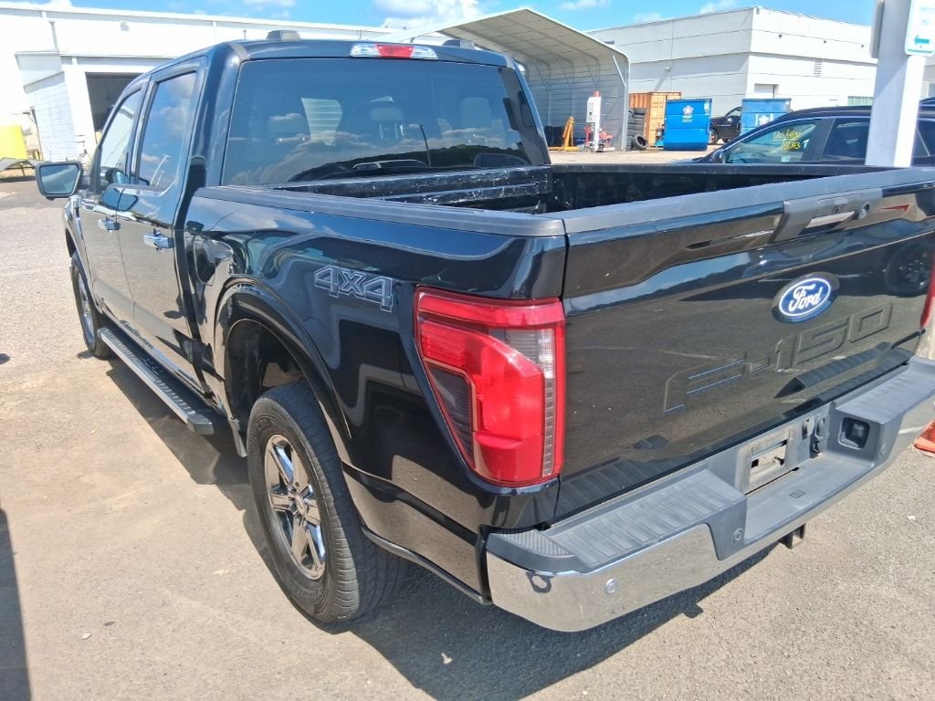 Used 2024 Black Ford XLT image 3