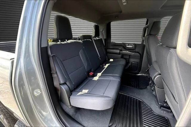 2026 Chevrolet Silverado 2500 HD Custom - Photo 10