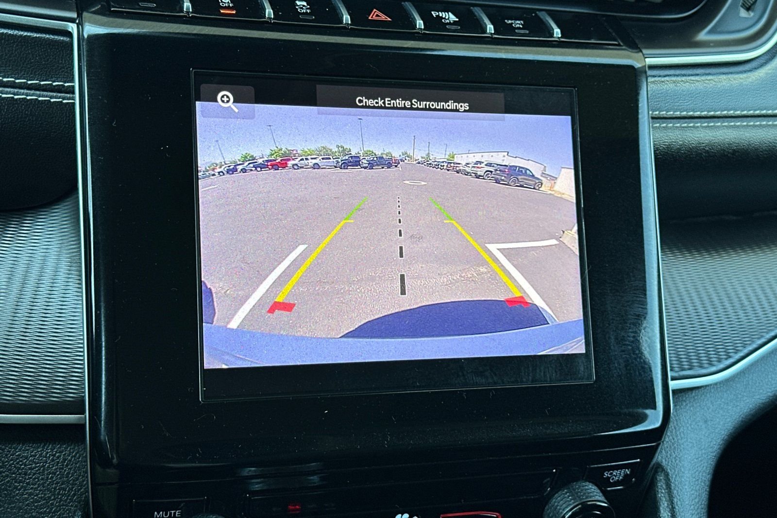 Used 2023 Silver Jeep Laredo image 19