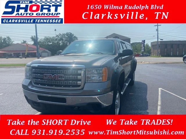 Used 2013 Gray GMC SLE image 1