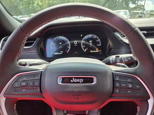 New 2026 Baltic Gray Metallic Clear-Coat Exterior Paint Jeep Altitude image 23
