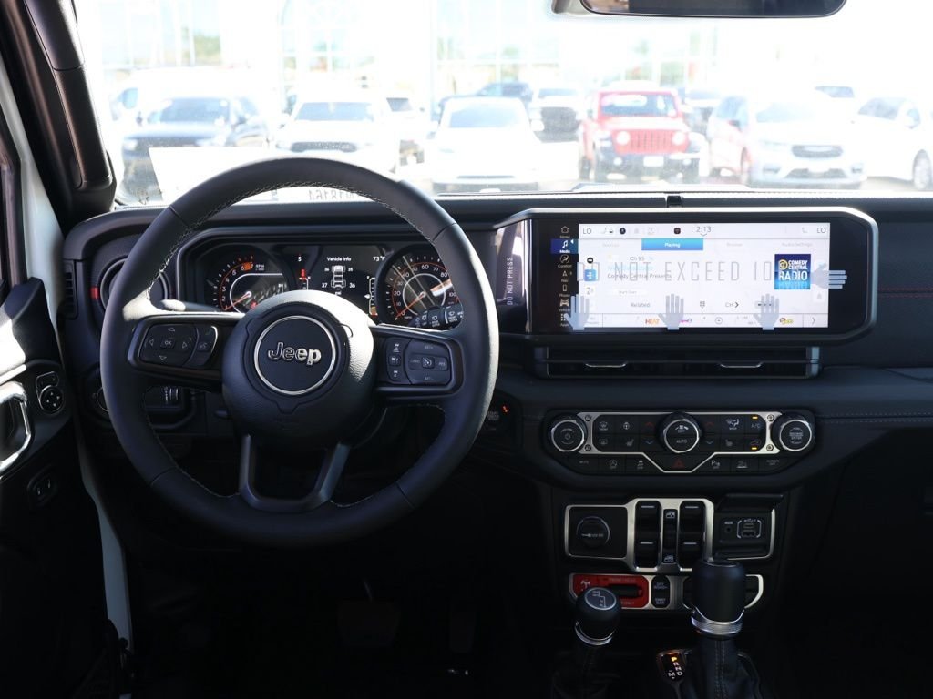 New 2026 Bright White Clear-Coat Exterior Paint Jeep Rubicon image 21