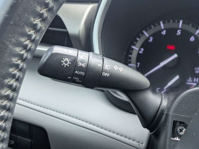 Used 2020 Black Toyota XLE image 28