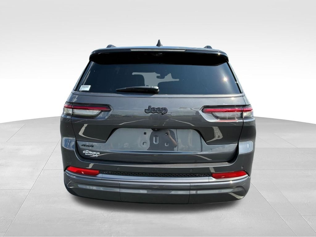 Used 2026 Gray Jeep Limited Reserve image 3