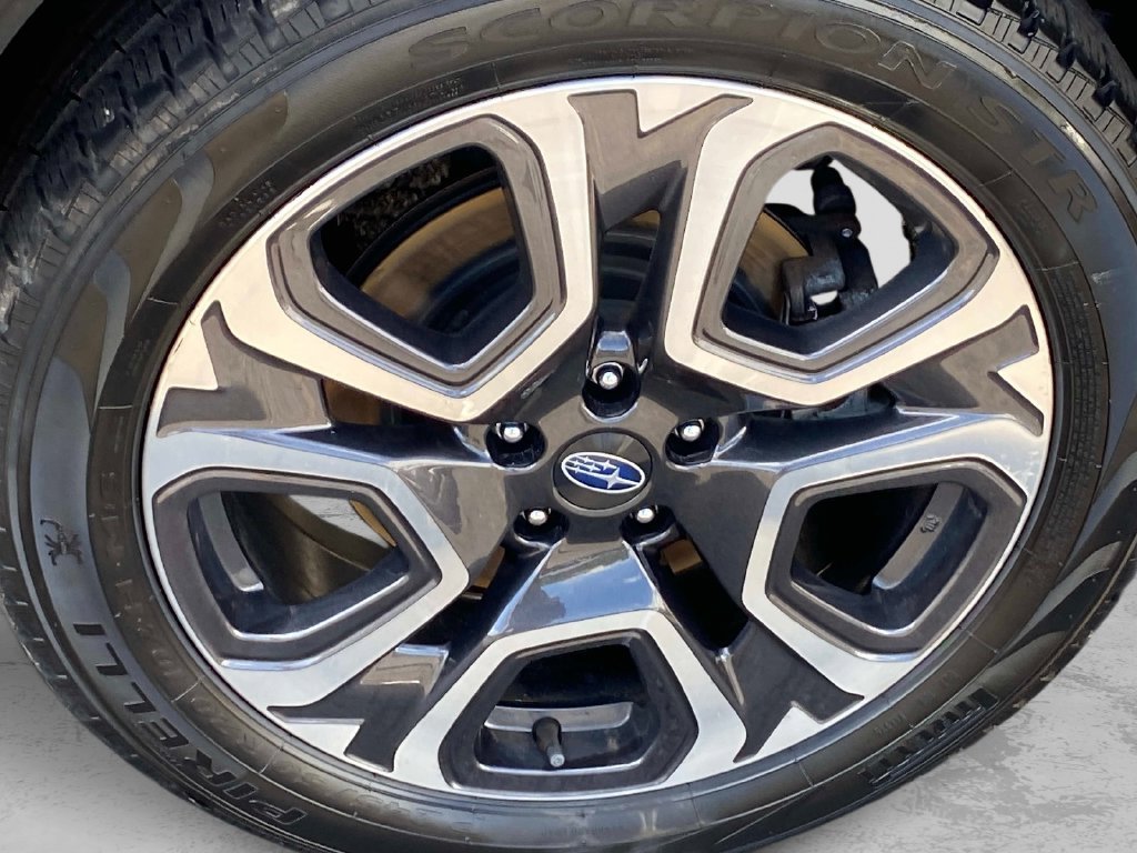 Used 2023 Silver Subaru Limited image 34
