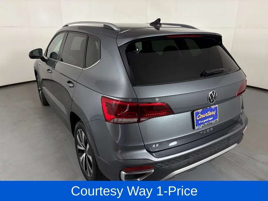 Used 2024 Gray Volkswagen 1.5T SE image 8