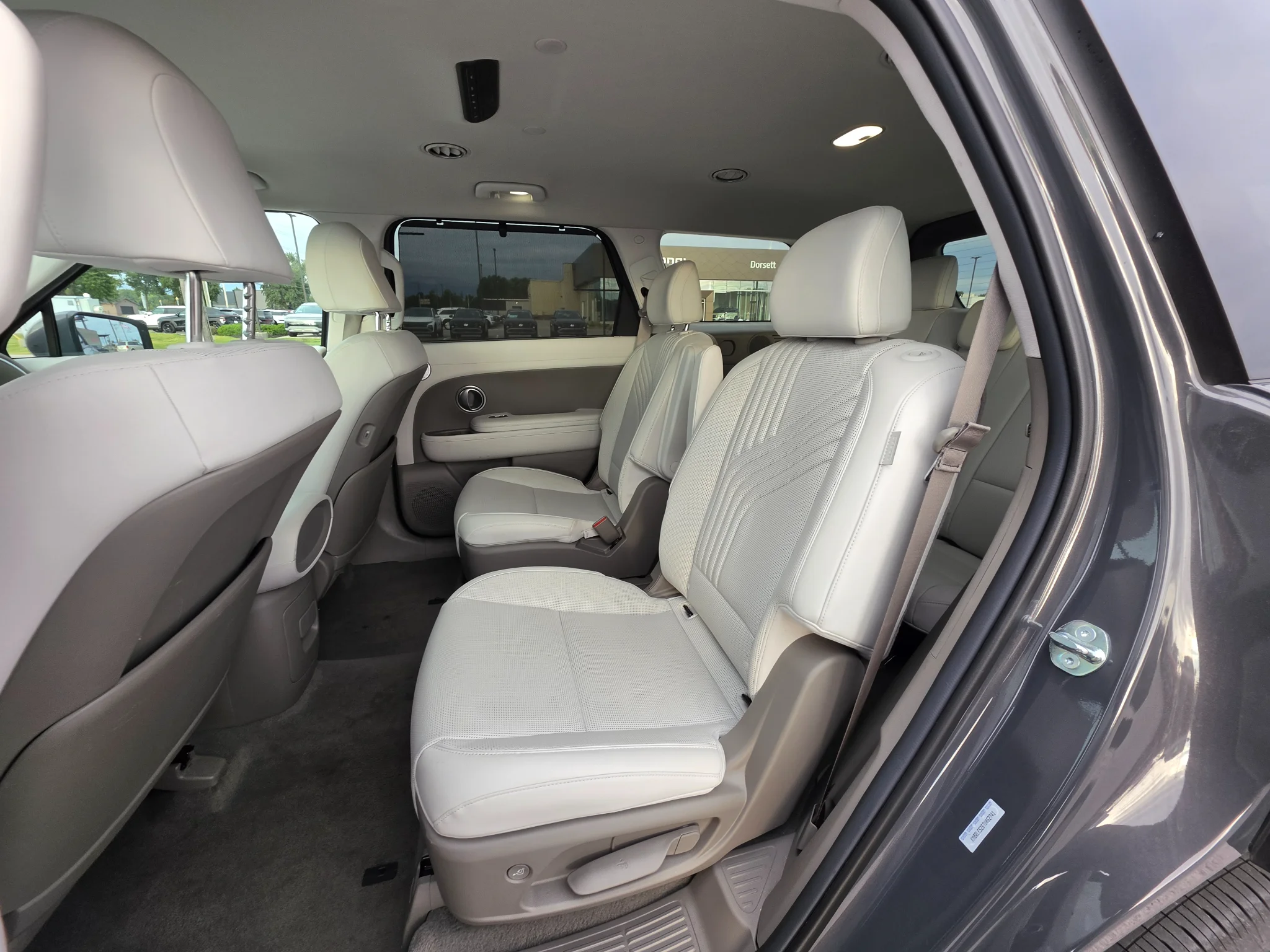 Used 2026 Ecotronic Gray Pearl Hyundai SEL 7P image 12