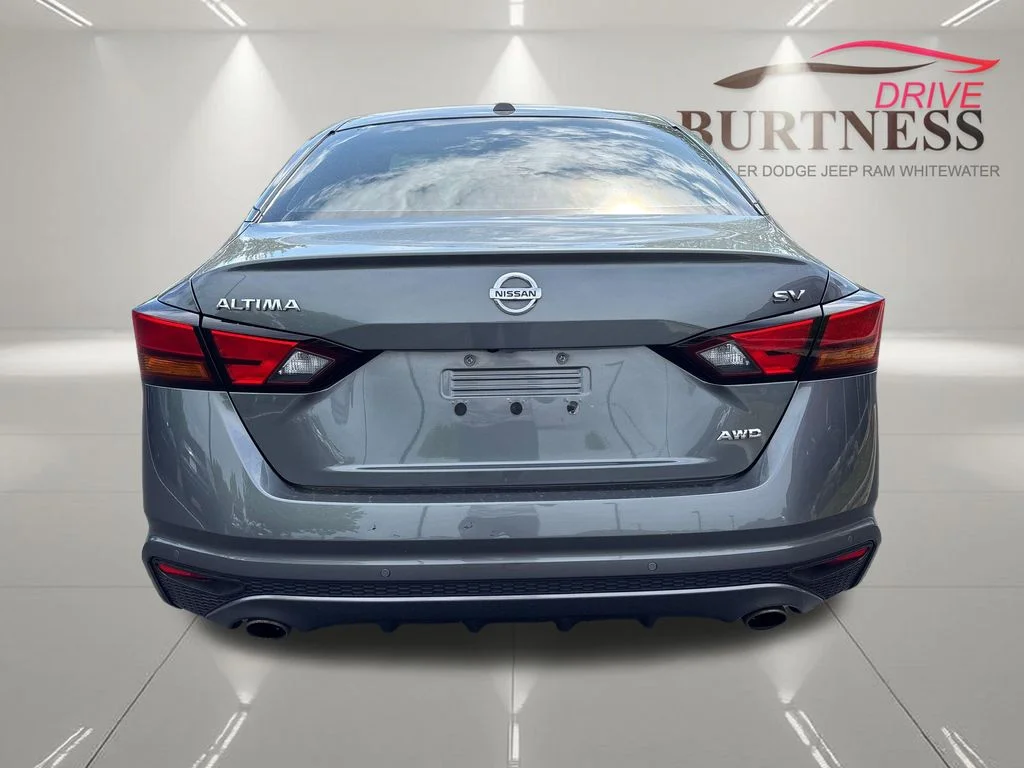 Used 2020 Gray Nissan 2.5 SV image 7