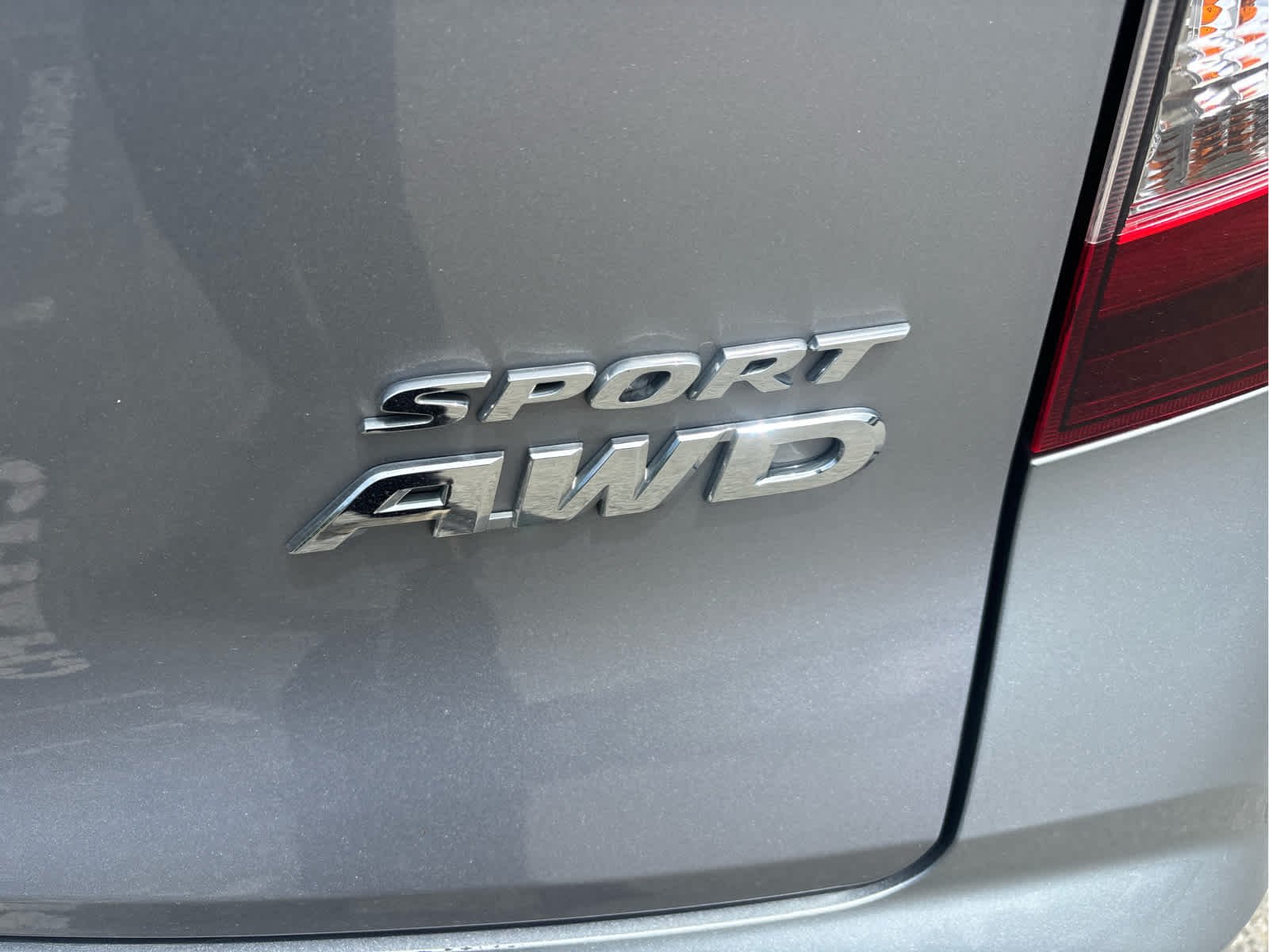 Used 2022 Lunar Silver Metallic Honda Sport image 9