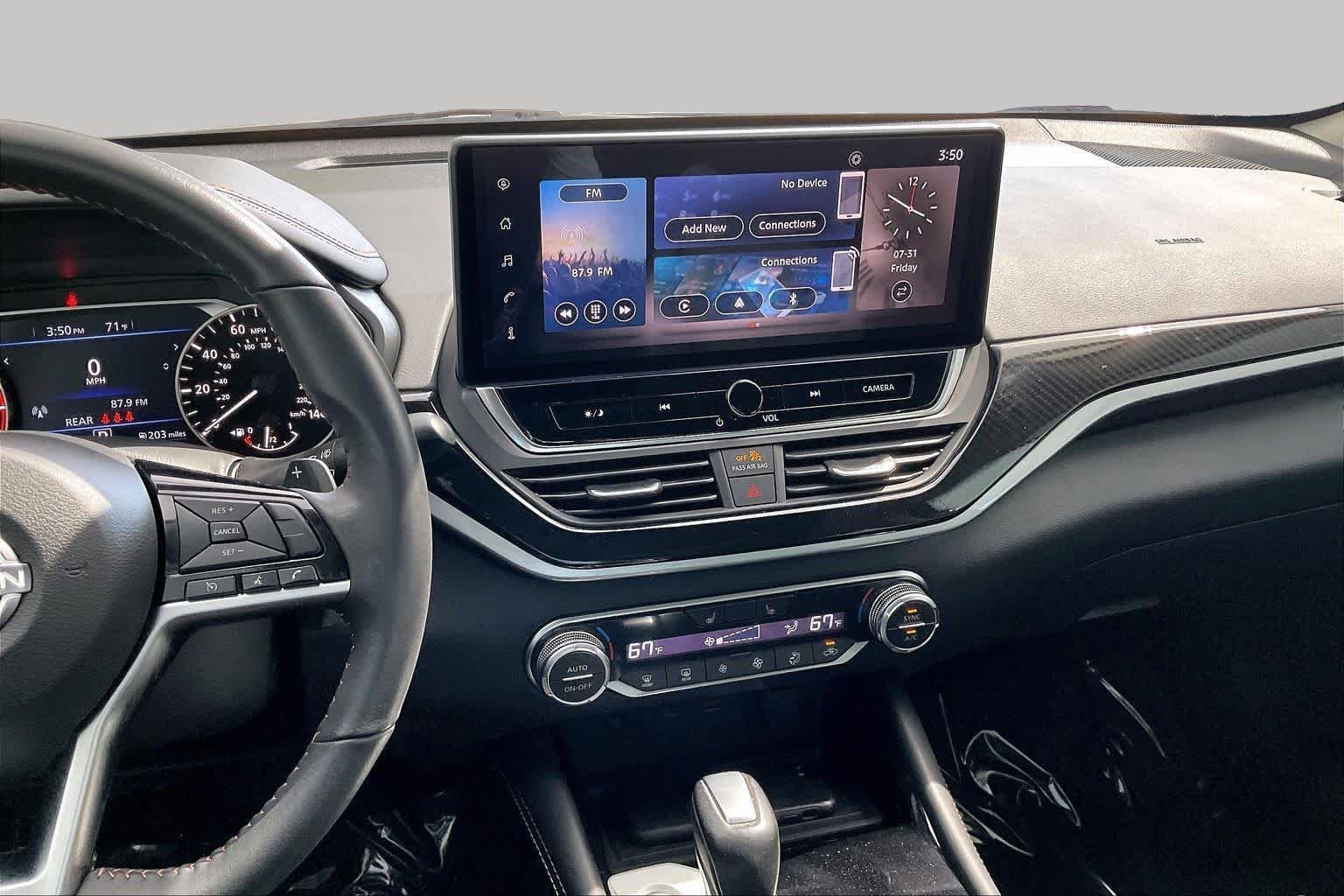 2025 Nissan Altima SR - Photo 7