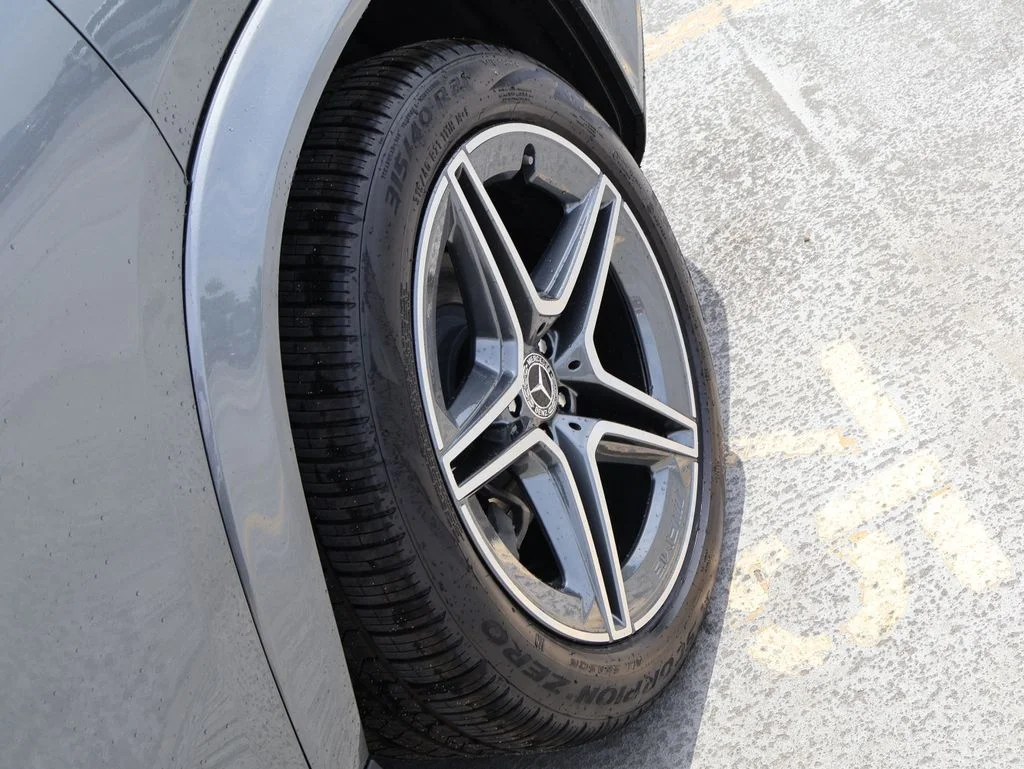 New 2026 Selenite Grey Metallic Mercedes-Benz GLS 450 image 40