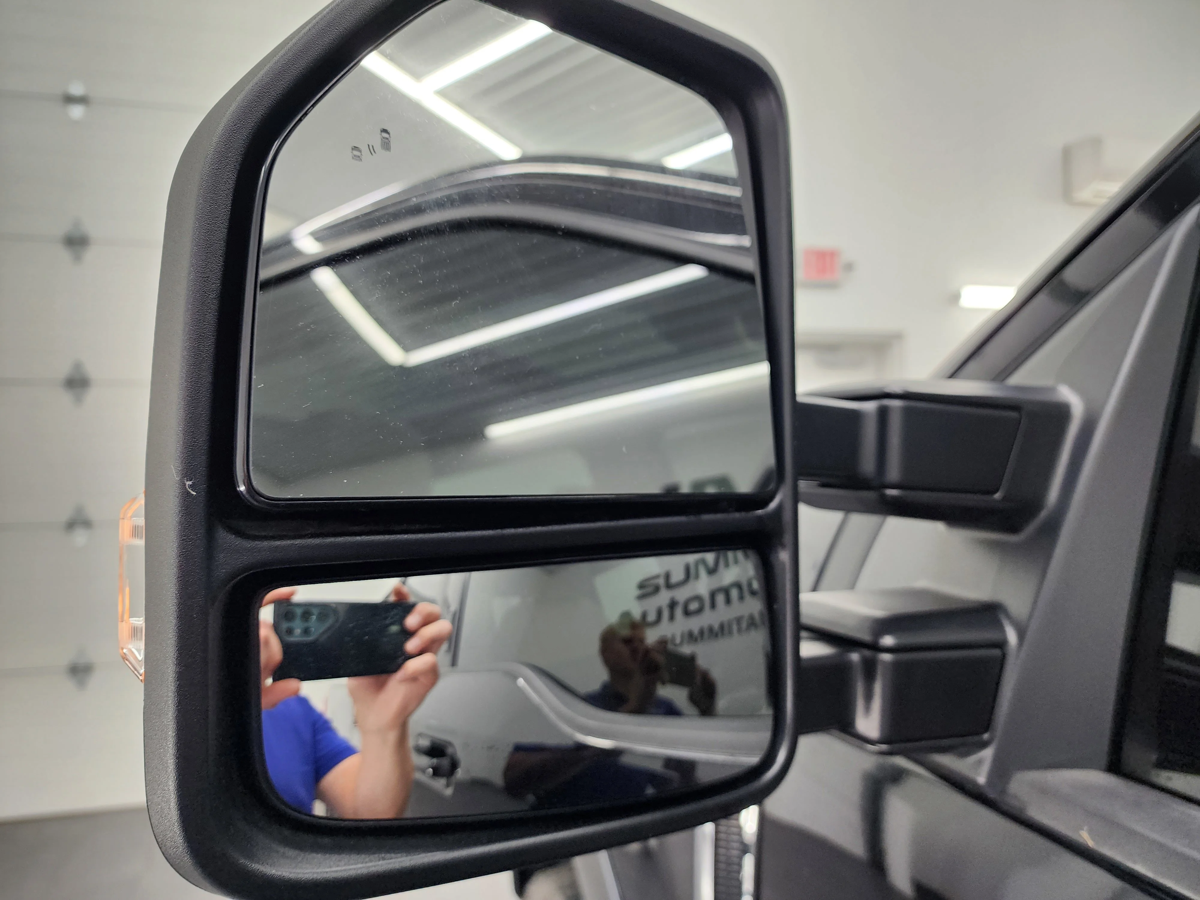 Used 2022 Agate Black Metallic Ford Lariat image 35