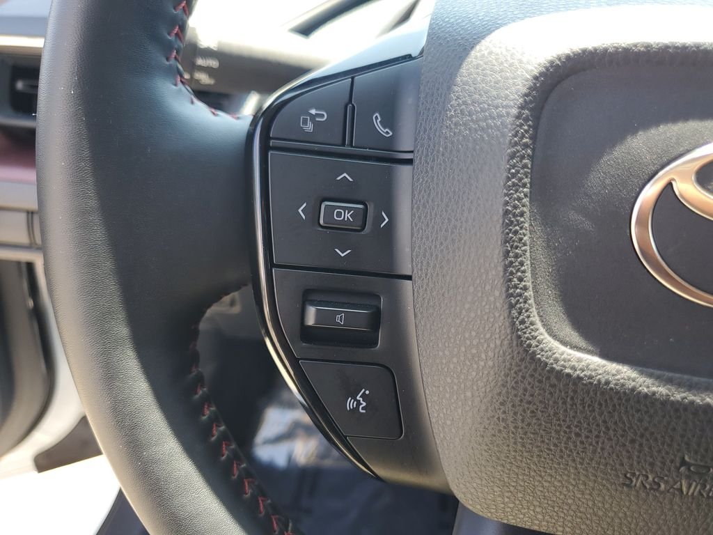 Used 2024 Pearl Toyota XSE Premium image 25