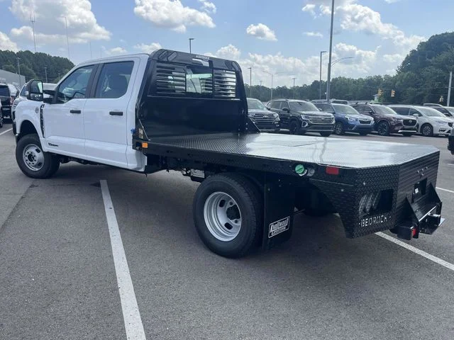 New 2026 Oxford White Ford XL image 5
