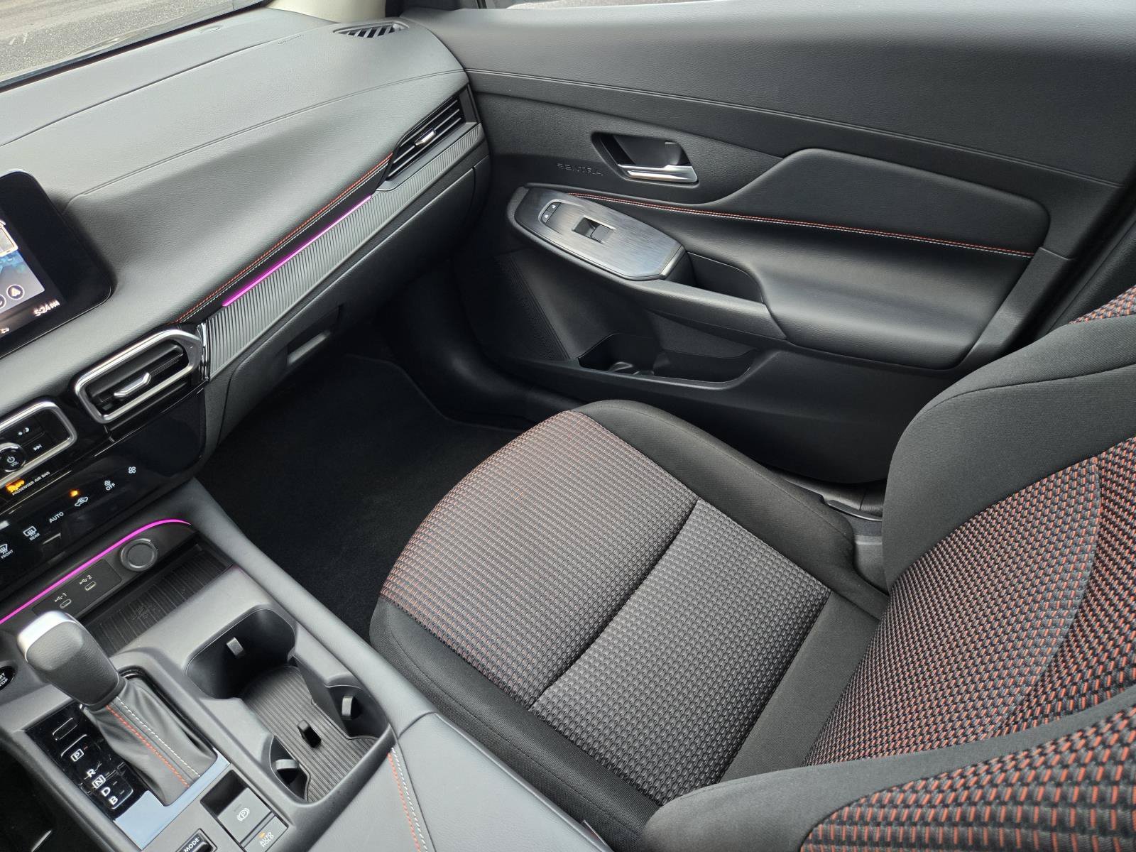 2026 Nissan Sentra SR - Photo 13