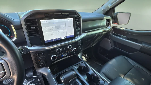 Used 2023 Red Ford Lariat image 25