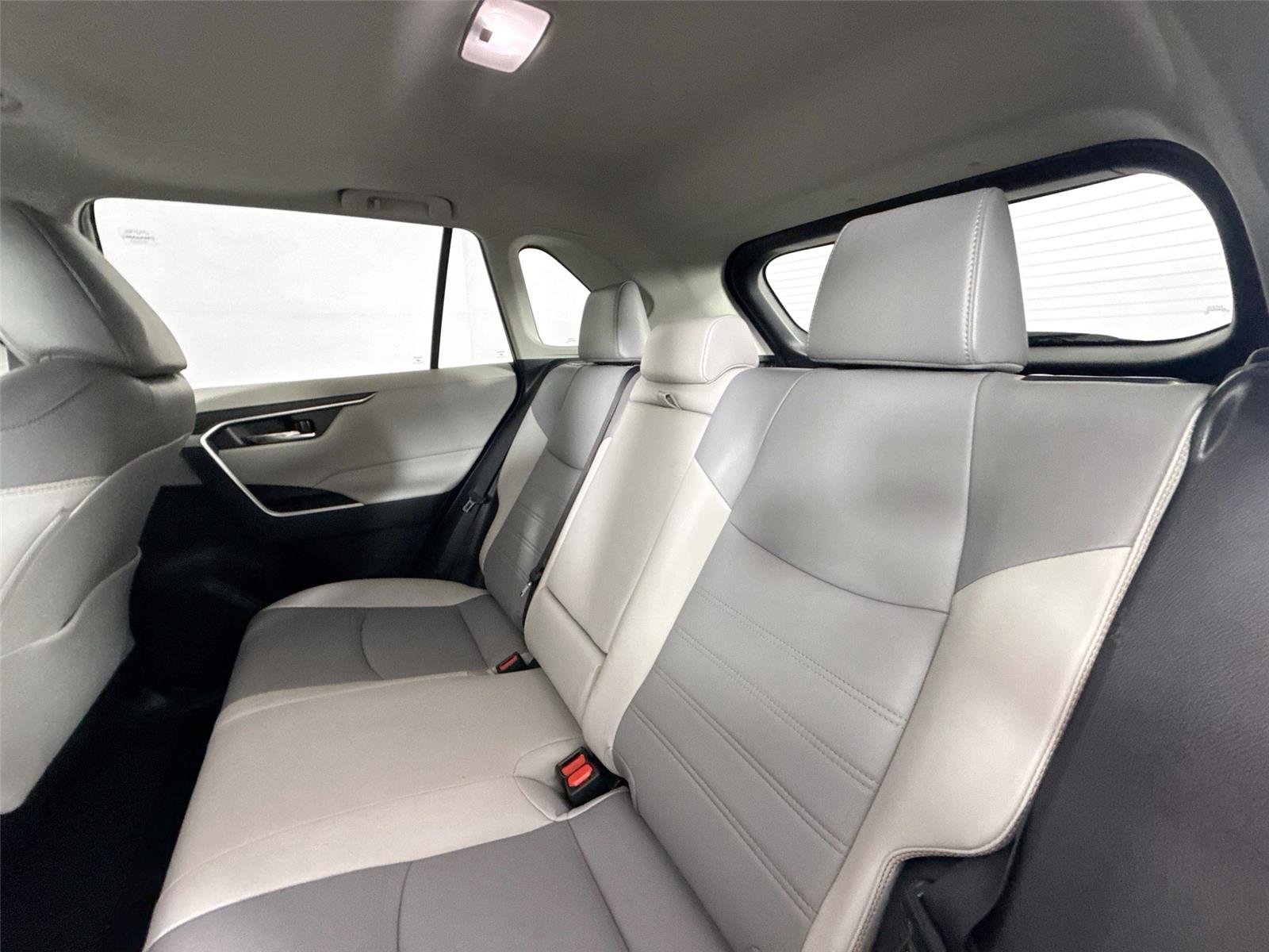Certified Used 2022 Midnight Black Metallic Toyota XLE Premium image 29