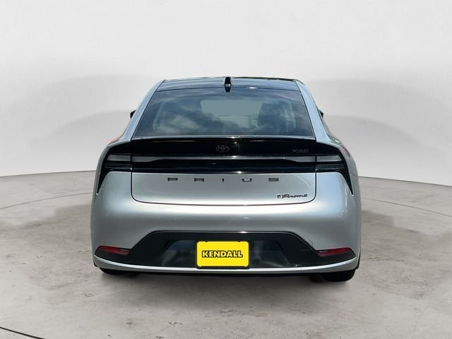 Used 2024  Toyota XSE Premium image 4