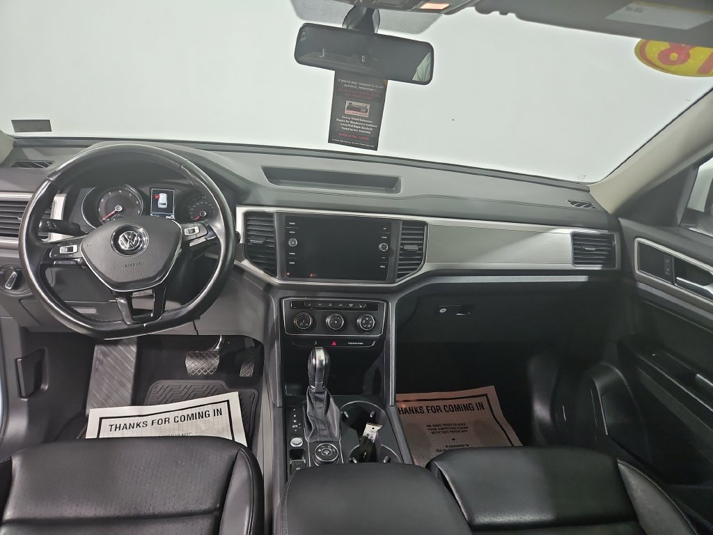 Used 2018 White Volkswagen 3.6L V6 SE image 13