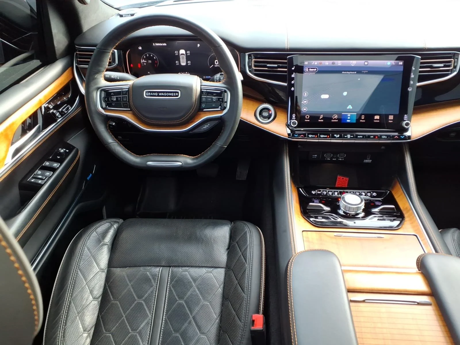 Used 2023 Diamond Black Crystal Pearl Coat Jeep Series III image 3