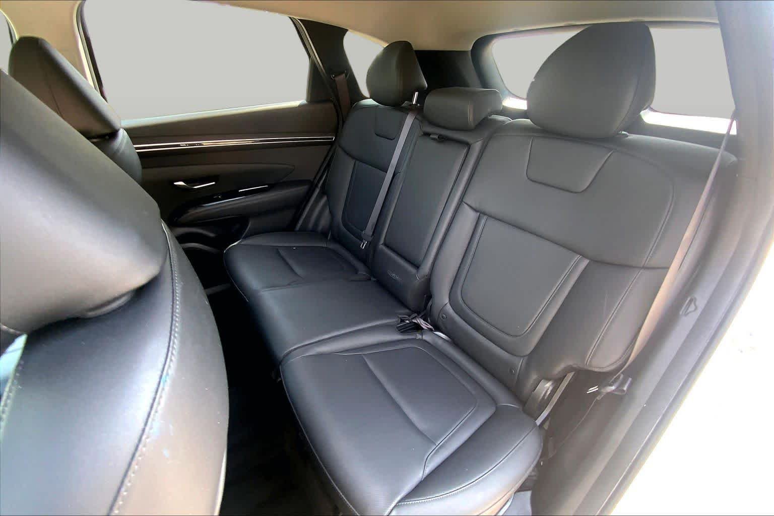 Used 2023 Serenity White Pearl Hyundai XRT image 18
