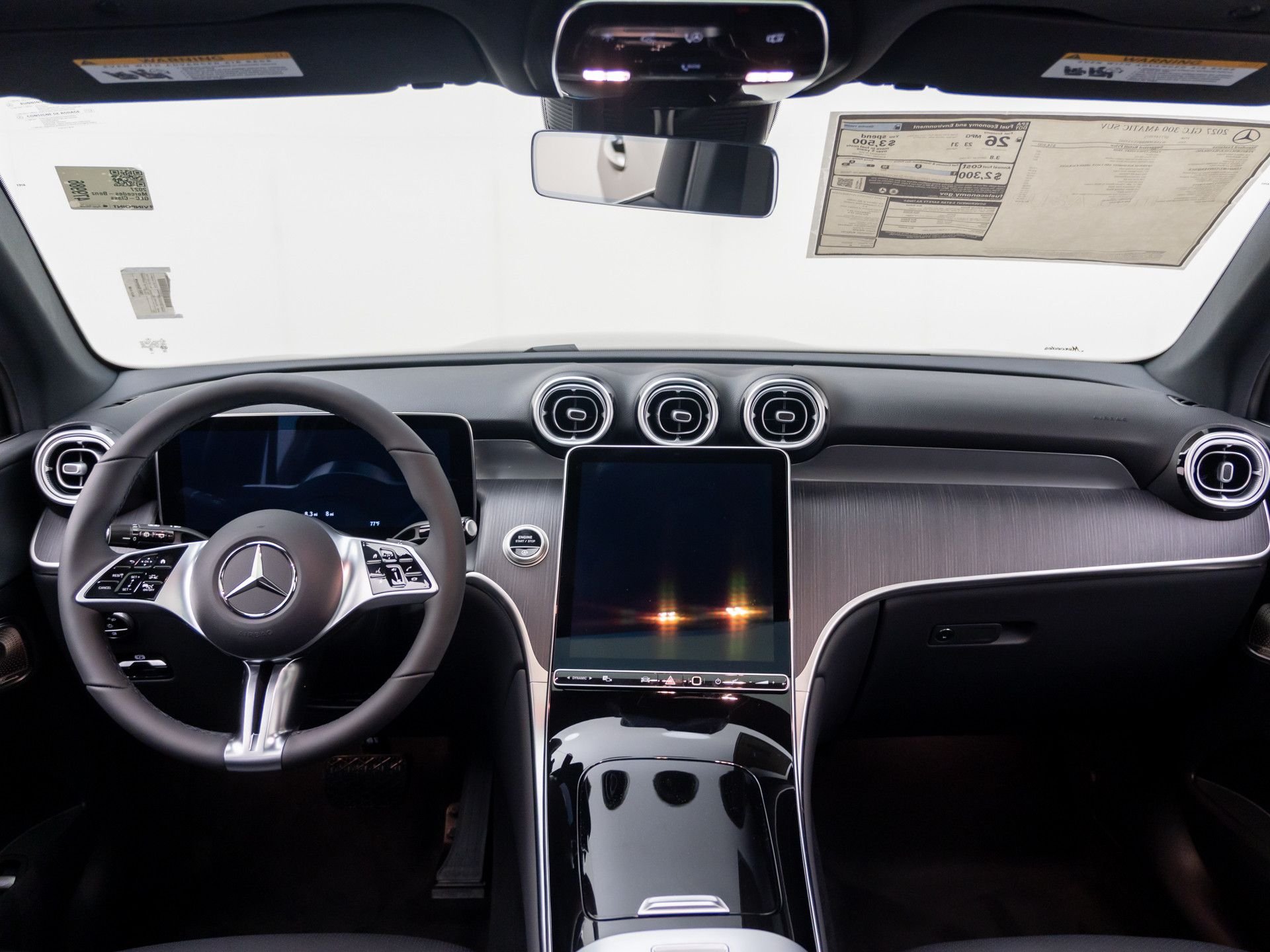 New 2027 Black Mercedes-Benz GLC 300 image 10